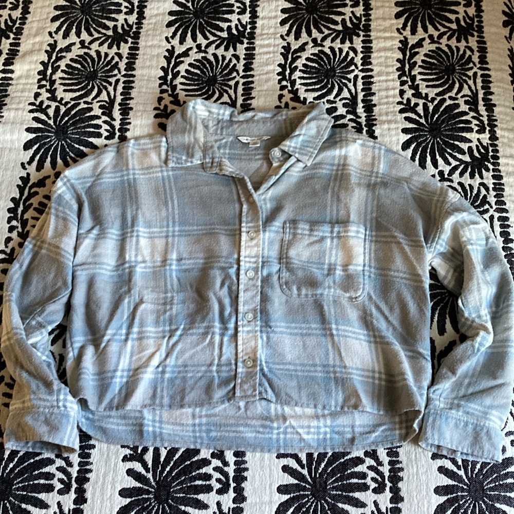 American Eagle Cropped Plaid Flannel Shirt